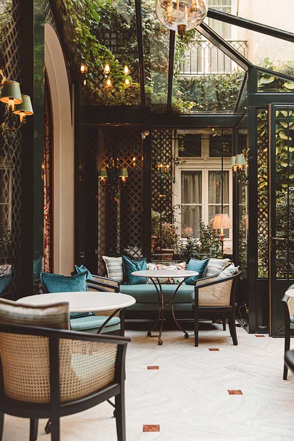 Salon