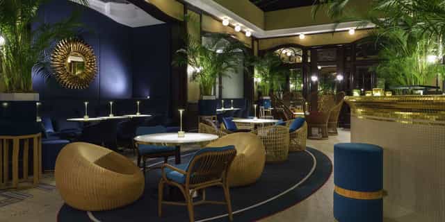 Private Bar at Hôtel l'Échiquier Opéra: Sophisticated lounge for cocktail receptions and networking.