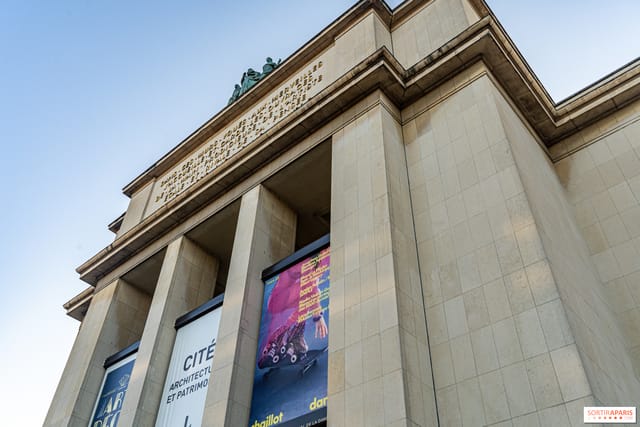 Exhibition gallery at Cité de l'Architecture: monumental venue for architectural congress and gala.