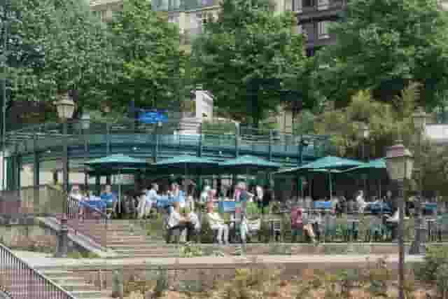 Beer garden