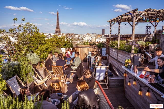 Rooftop terrace in Paris with Eiffel Tower view for corporate mixers and brand activations.