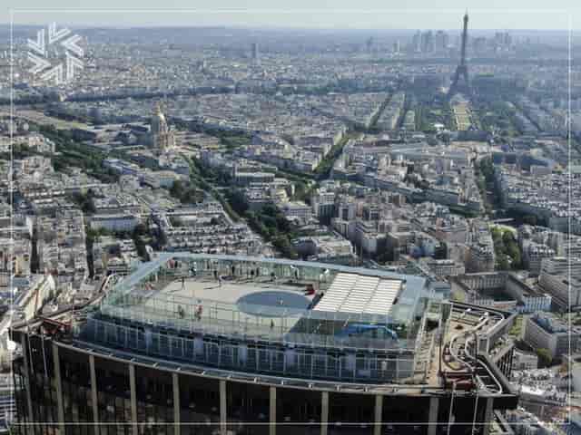 Rooftop event terrace at Tour Montparnasse with panoramic Paris skyline views for corporate events.