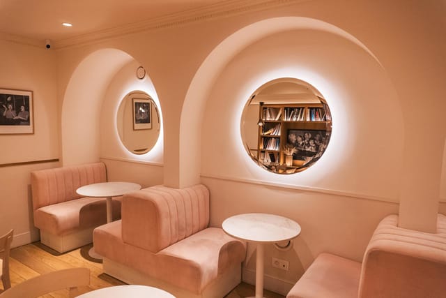Sophisticated hotel bar booth seating for intimate corporate networking and premium small events.