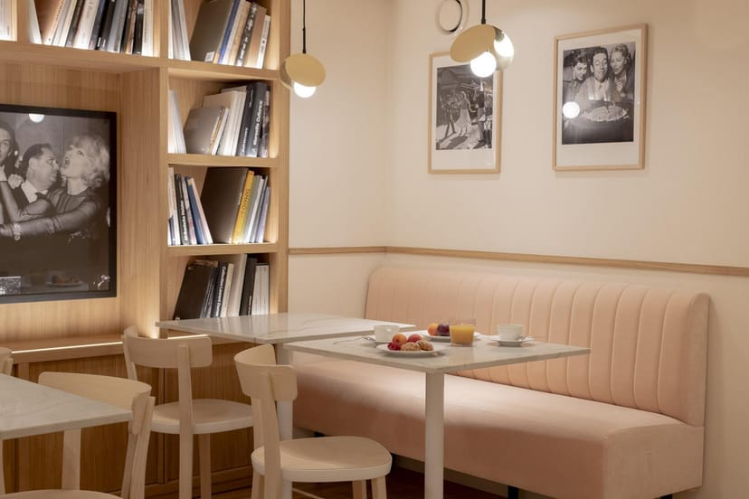Banquette seating at Hôtel Oratio bar for networking events and breakout sessions.