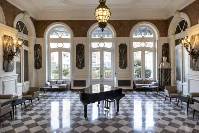 Salon Lafayette