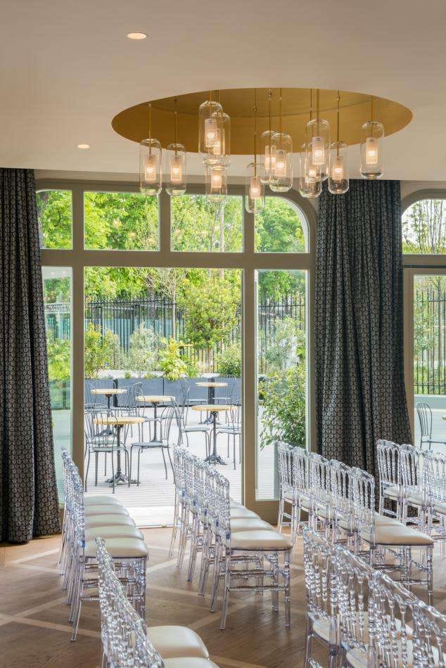 Pavillon des Princes reception hall with terrace for corporate events and luxury weddings.