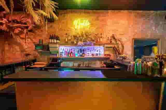 Back Bar