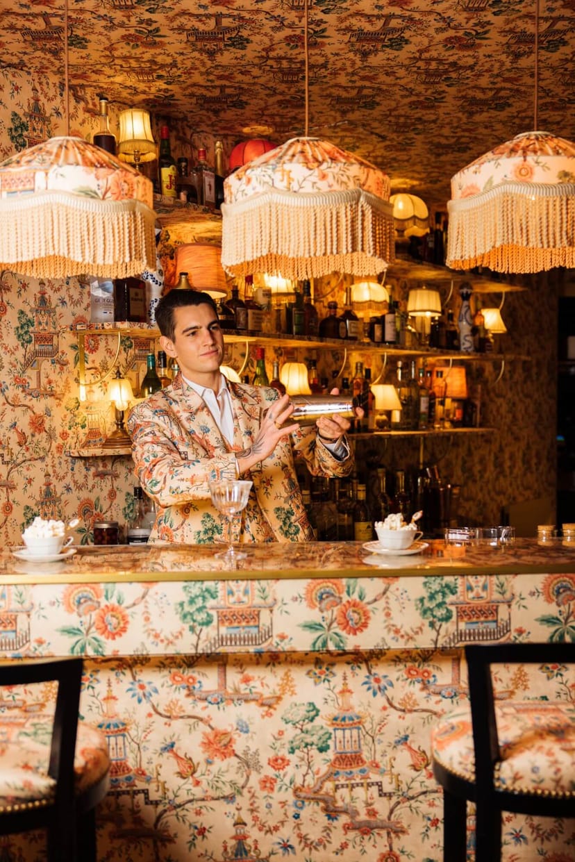 Maximalist bar at Le Marta: elegant venue for intimate receptions and boutique networking events.