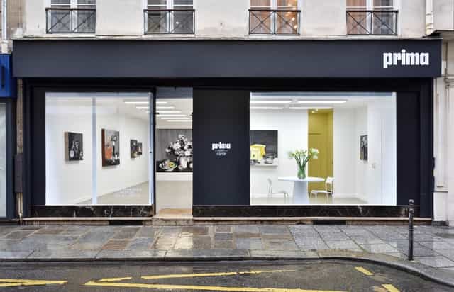 High-end gallery venue with blank canvas interior for pop-up events and brand activations.