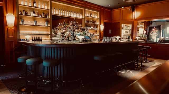 cocktail bar