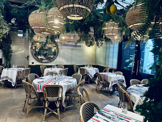 Restaurant