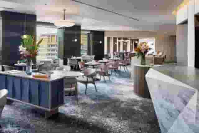 Mixx Bar x Club Lounge