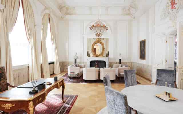 Living Hotel De Medici suite, historic event space for executive board meetings and retreats.