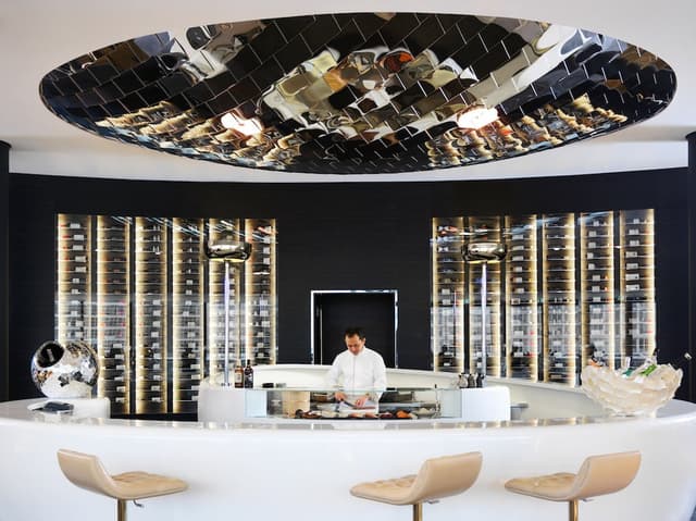 River Salon I