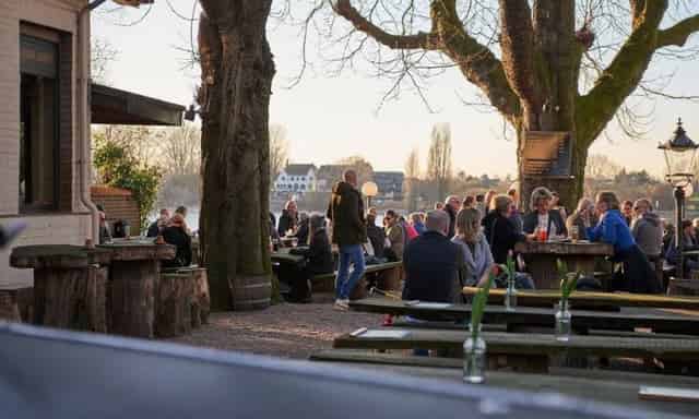 Beer garden