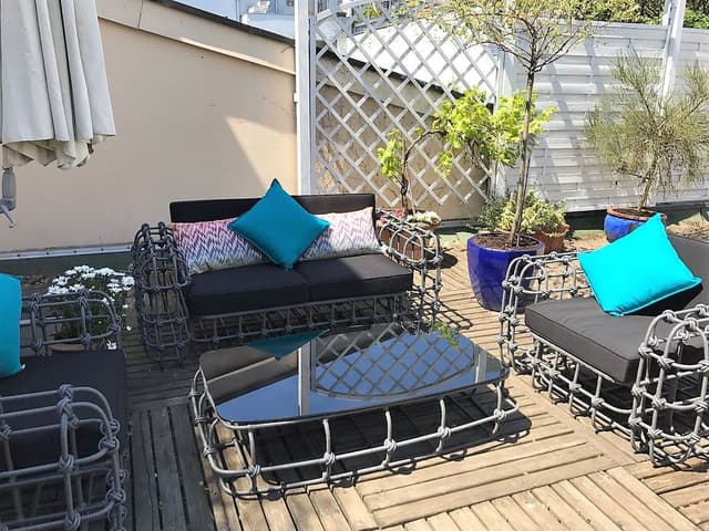 Deluxe Rooftop Suite