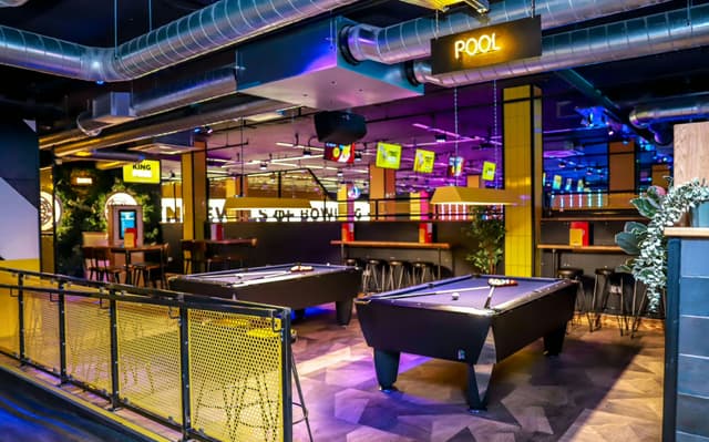 King Pins, Cabot Circus Bristol