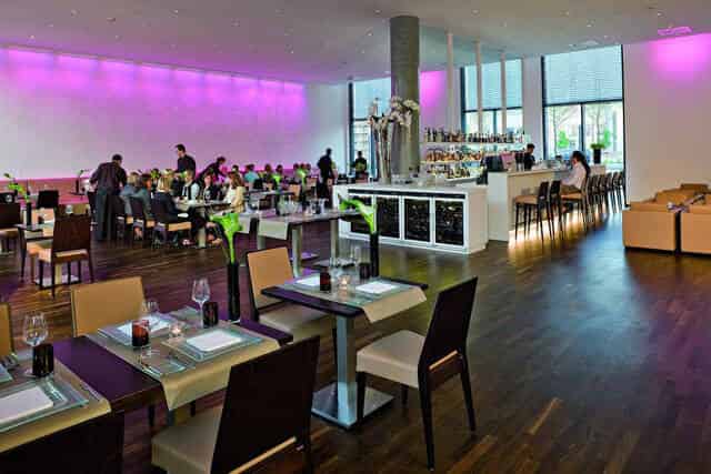VEN Restaurant & Bar