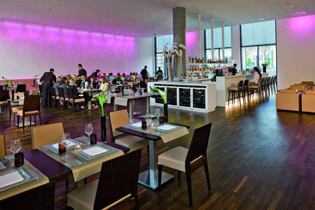 VEN Restaurant & Bar