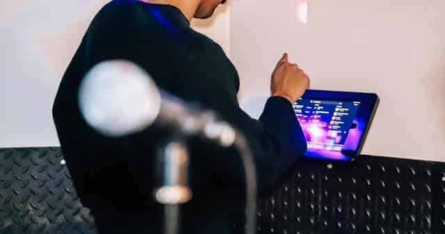 Karaoke Room