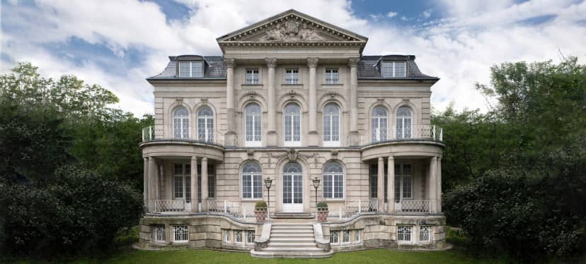 Elegant stage at Villa Boisserée, a luxury venue for corporate retreats and exclusive weddings.