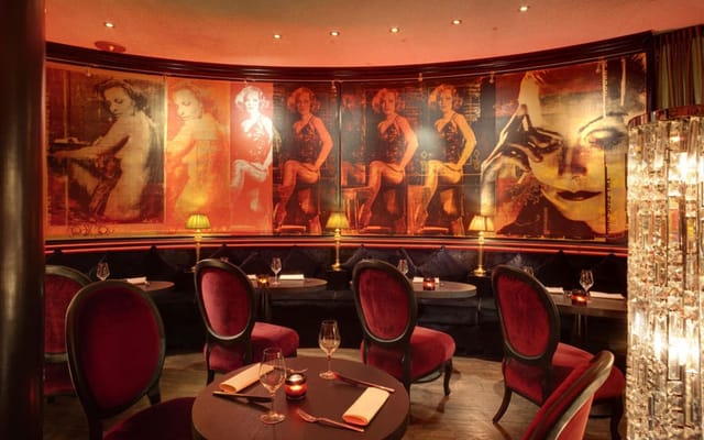 DIVAS Bistro at SAVOY Hotel Köln: sophisticated venue for VIP dinners and brand activations.