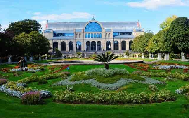 Flora Köln botanical garden venue for upscale gala or product launch event.