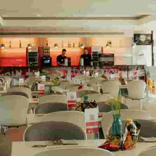 Hennes Weisweiler Lounge