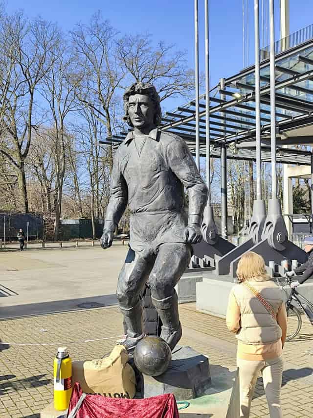 Lukas Podolski Box