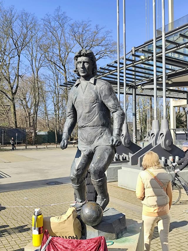 Lukas Podolski Box