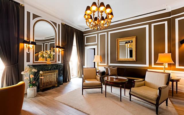 Excelsior Hotel Ernst