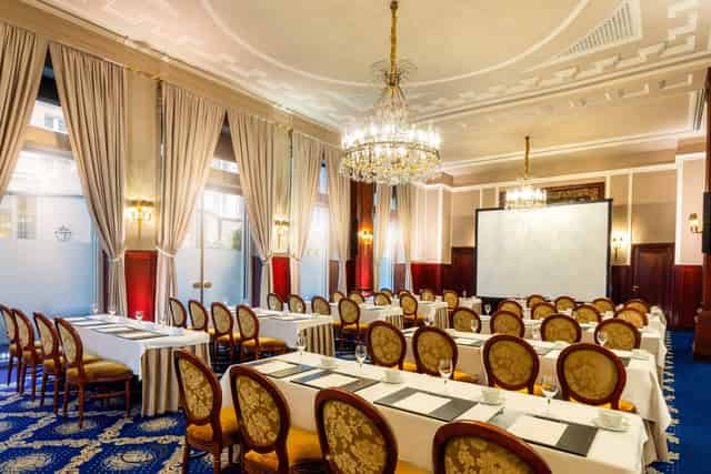 Excelsior Hotel Ernst