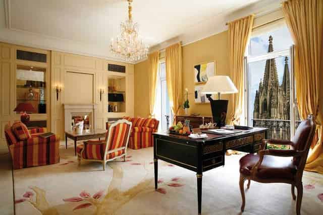 Excelsior Hotel Ernst