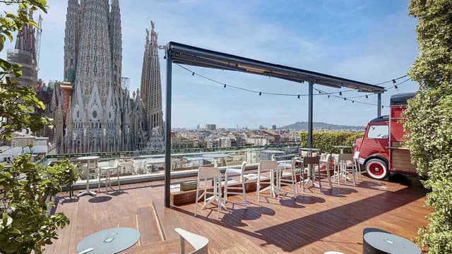 Salon Sagrada Familia