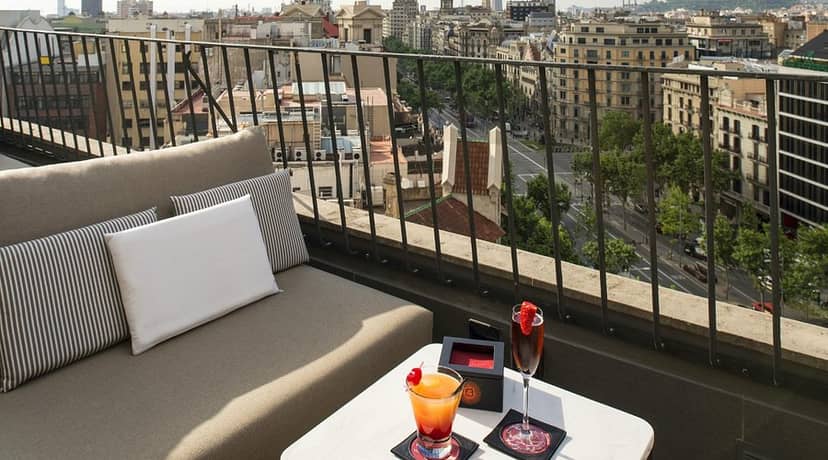 Luxury rooftop bar at La Dolce Vitae for VIP networking and executive events.