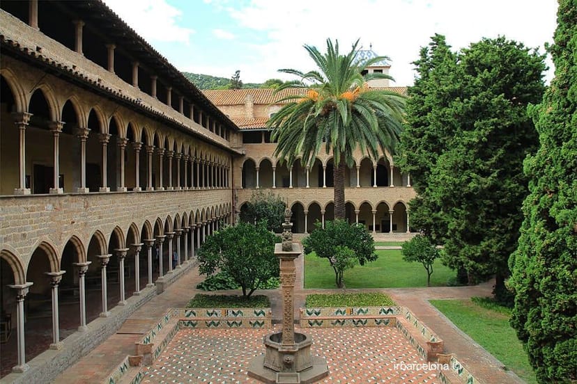 Historic Monestir de Pedralbes cloister, ideal for exclusive cocktail receptions and gala events.