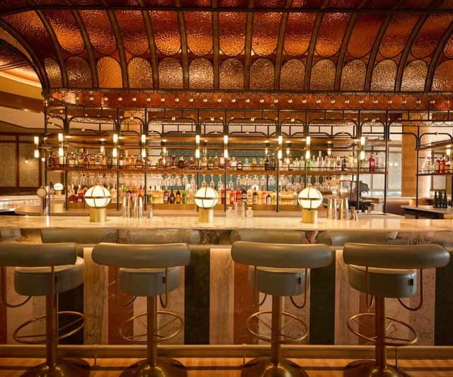 Lounge Bar
