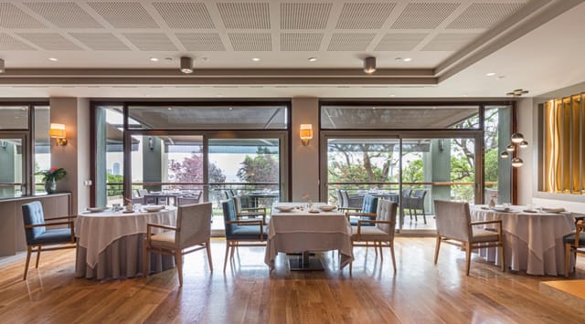 Hotel Miramar Barcelona luxury restaurant for corporate luncheon and VIP networking event.