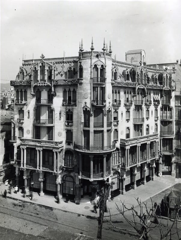 Domènech i Montaner portrait at Hotel Casa Fuster, luxury historic architecture event venue.