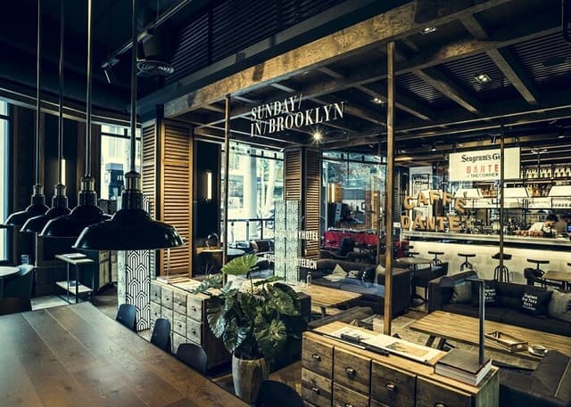 Cafe/bar