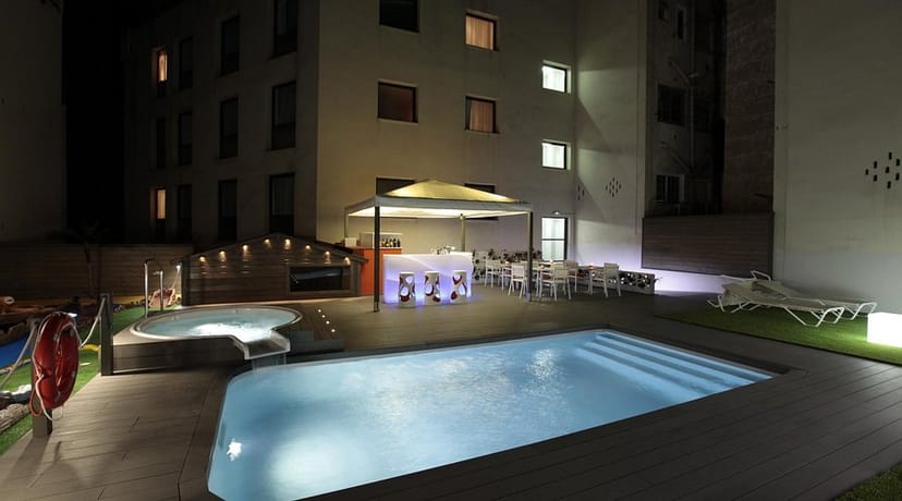 Olivera Lounge pool-side terrace for luxury reception and VIP networking events.