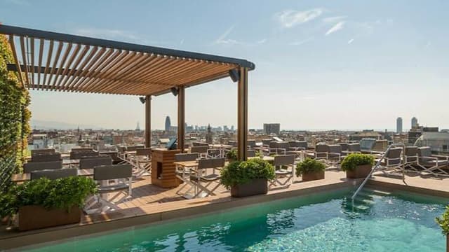 rooftop bar