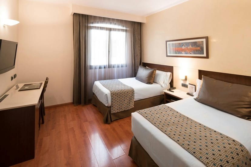 Catalonia Born - >Hotel Catalonia Born</a>
