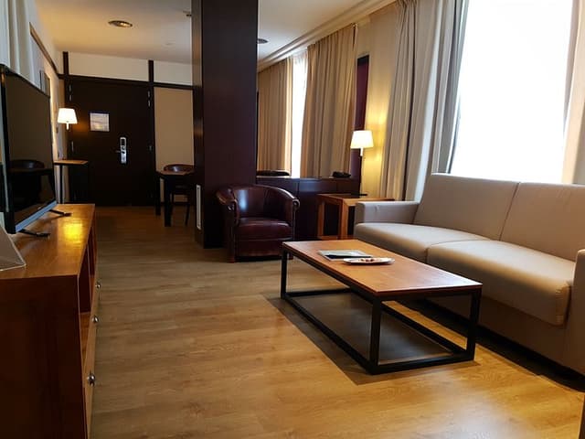 Universal Room