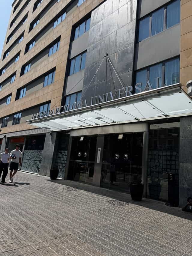 Modern hotel entrance at Hotel Barcelona Universal for group events and venue check-ins.