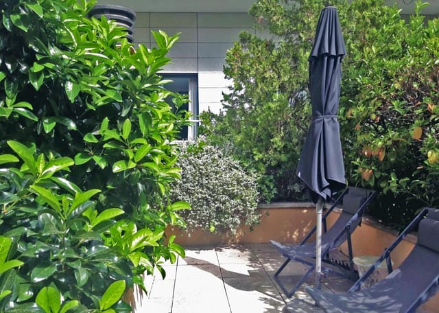 Sala Garden terrace at Hotel Balmes: intimate event space for breakout sessions and networking.