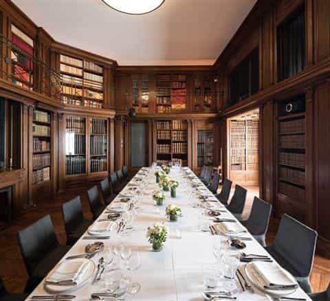 Grand Hotel Central Laietana room: elegant boardroom for executive dinners and VIP events.