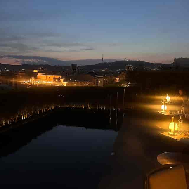 Terrat rooftop restaurant with infinity pool for VIP networking and corporate event receptions.