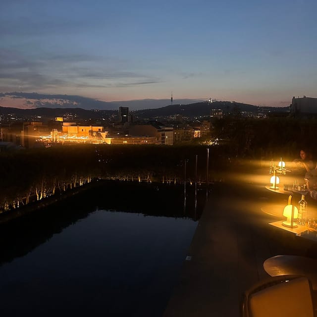 Terrat rooftop restaurant with infinity pool for VIP networking and corporate event receptions.