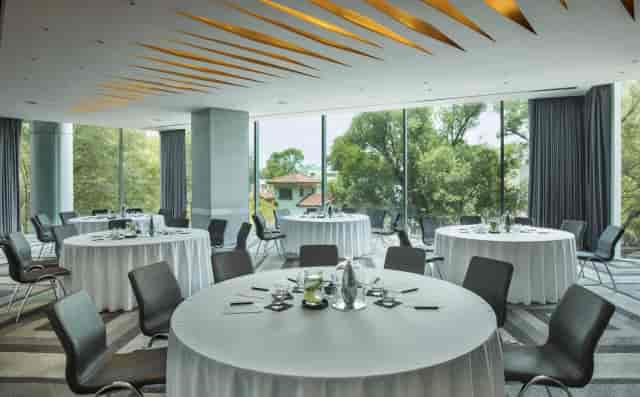 W Mexico City banquet room with floor-to-ceiling windows for executive meetings and corporate events.